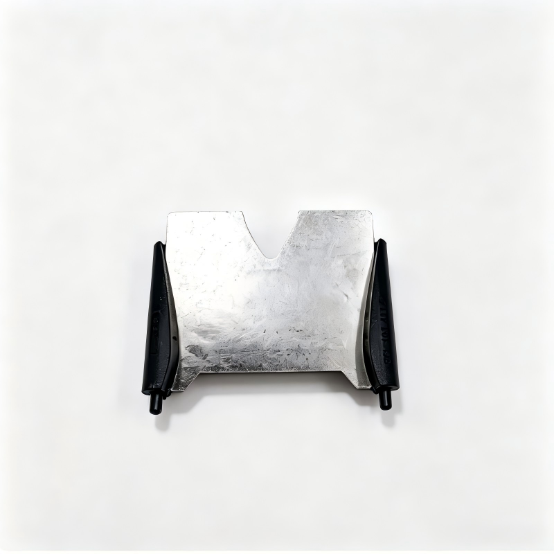 Cylinder head baffle plate with black end brackets and silver metal center