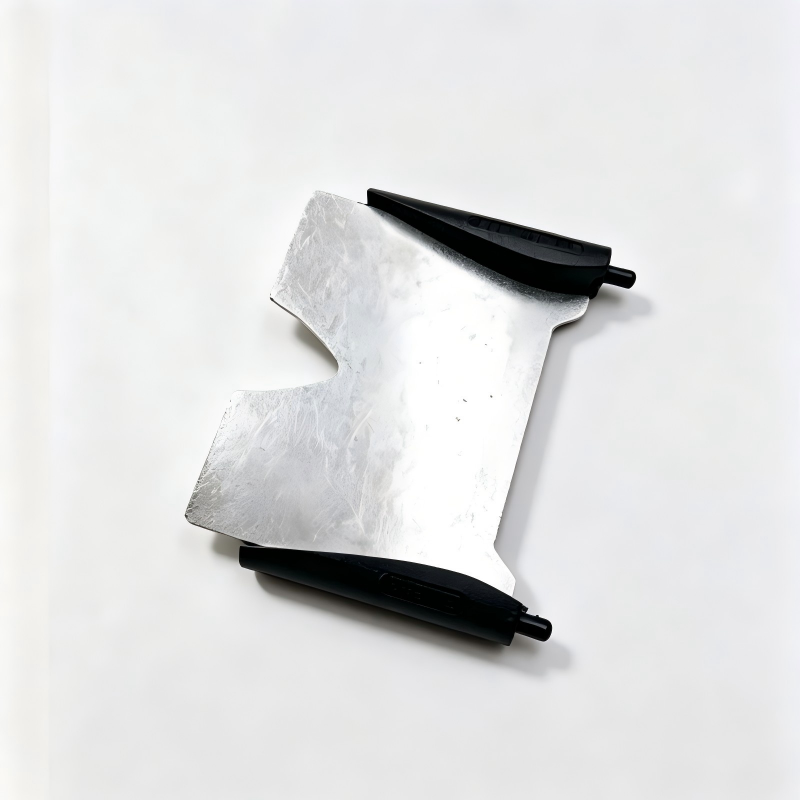 Cylinder head baffle plate with silver metal sheet and black end pieces