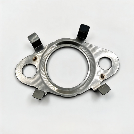 Metal oil line seal ring with four mounting clips and side holes